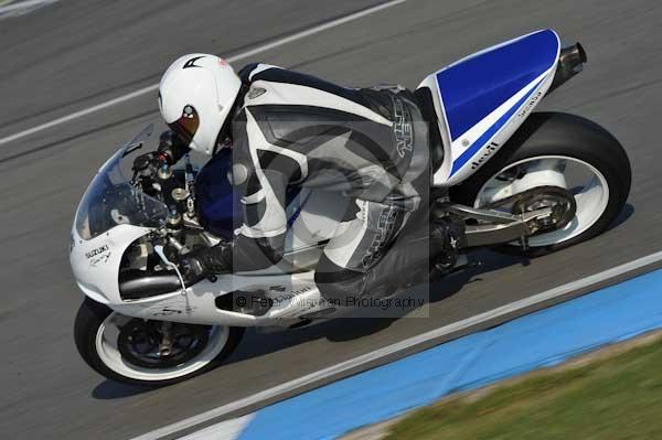 Motorcycle action photographs;Trackday digital images;donington;donington park leicestershire;donington photographs;event digital images;eventdigitalimages;no limits trackday;peter wileman photography;trackday;trackday photos