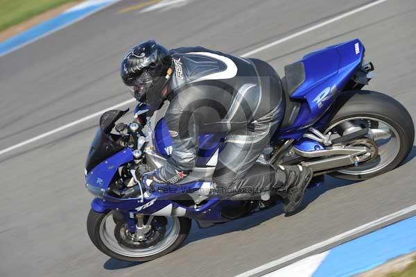 Motorcycle action photographs;Trackday digital images;donington;donington park leicestershire;donington photographs;event digital images;eventdigitalimages;no limits trackday;peter wileman photography;trackday;trackday photos