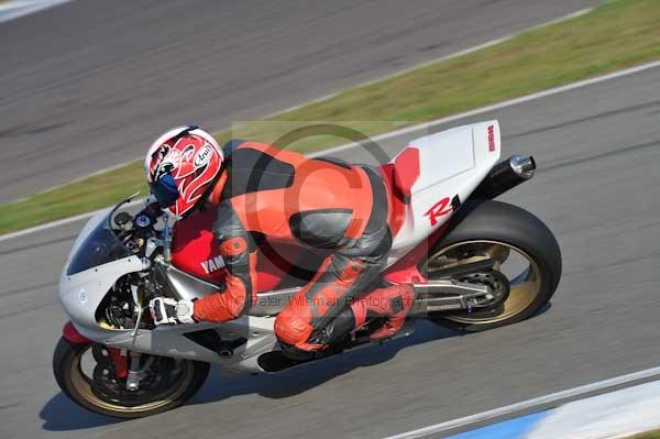 Motorcycle action photographs;Trackday digital images;donington;donington park leicestershire;donington photographs;event digital images;eventdigitalimages;no limits trackday;peter wileman photography;trackday;trackday photos