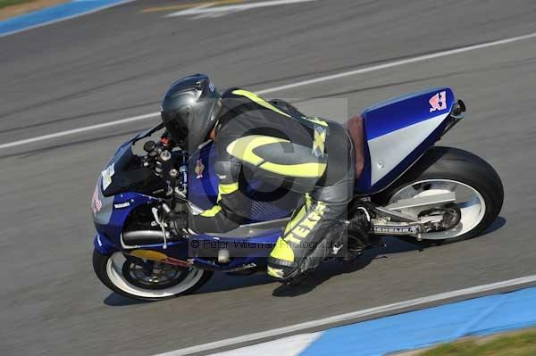 Motorcycle action photographs;Trackday digital images;donington;donington park leicestershire;donington photographs;event digital images;eventdigitalimages;no limits trackday;peter wileman photography;trackday;trackday photos