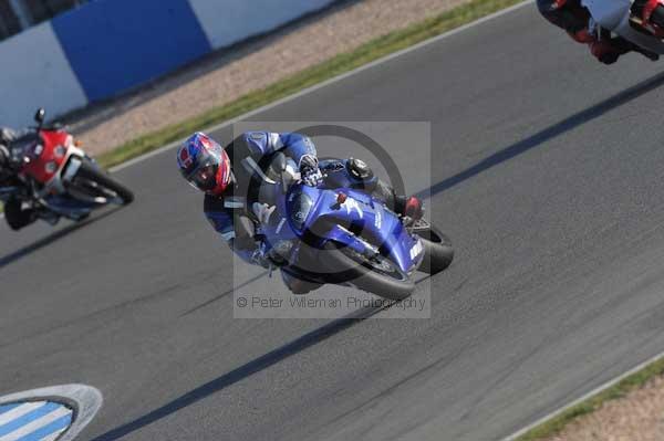 Motorcycle action photographs;Trackday digital images;donington;donington park leicestershire;donington photographs;event digital images;eventdigitalimages;no limits trackday;peter wileman photography;trackday;trackday photos