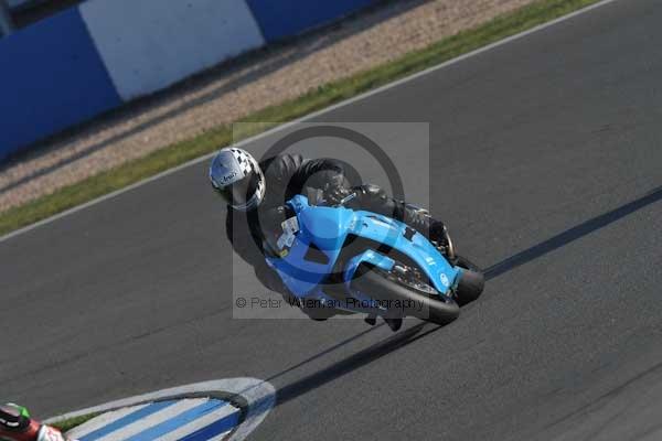 Motorcycle action photographs;Trackday digital images;donington;donington park leicestershire;donington photographs;event digital images;eventdigitalimages;no limits trackday;peter wileman photography;trackday;trackday photos