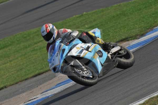 Motorcycle action photographs;Trackday digital images;donington;donington park leicestershire;donington photographs;event digital images;eventdigitalimages;no limits trackday;peter wileman photography;trackday;trackday photos