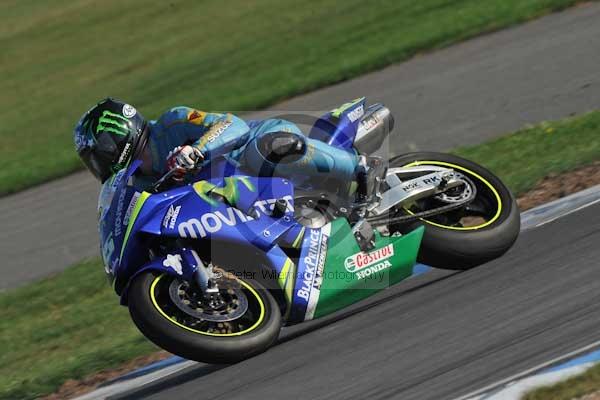 Motorcycle action photographs;Trackday digital images;donington;donington park leicestershire;donington photographs;event digital images;eventdigitalimages;no limits trackday;peter wileman photography;trackday;trackday photos