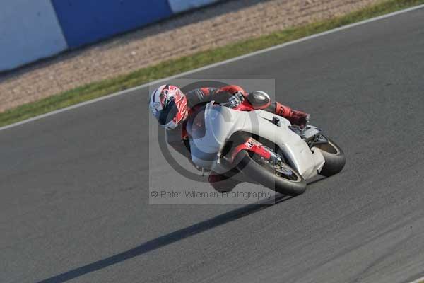 Motorcycle action photographs;Trackday digital images;donington;donington park leicestershire;donington photographs;event digital images;eventdigitalimages;no limits trackday;peter wileman photography;trackday;trackday photos