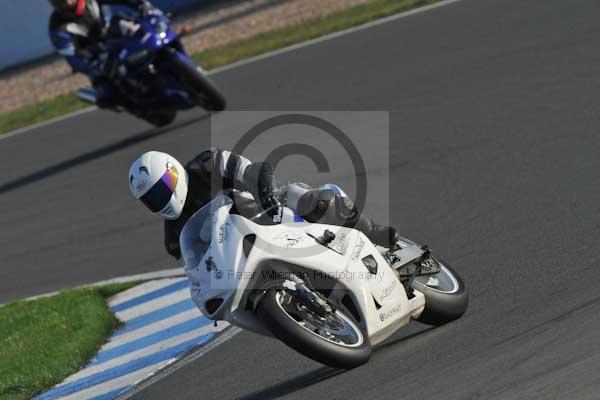 Motorcycle action photographs;Trackday digital images;donington;donington park leicestershire;donington photographs;event digital images;eventdigitalimages;no limits trackday;peter wileman photography;trackday;trackday photos