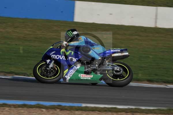 Motorcycle action photographs;Trackday digital images;donington;donington park leicestershire;donington photographs;event digital images;eventdigitalimages;no limits trackday;peter wileman photography;trackday;trackday photos