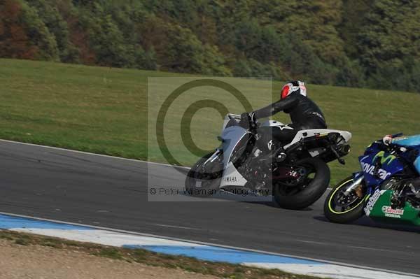 Motorcycle action photographs;Trackday digital images;donington;donington park leicestershire;donington photographs;event digital images;eventdigitalimages;no limits trackday;peter wileman photography;trackday;trackday photos