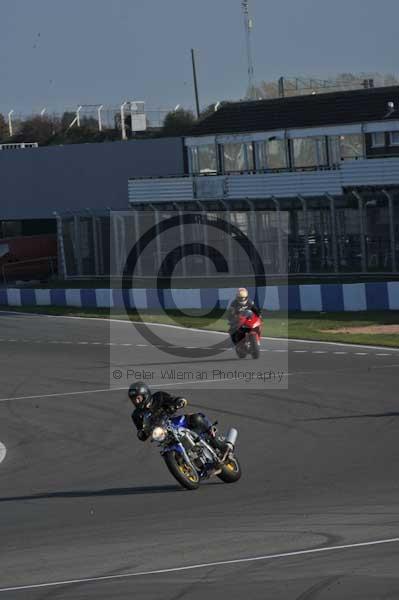 Motorcycle action photographs;Trackday digital images;donington;donington park leicestershire;donington photographs;event digital images;eventdigitalimages;no limits trackday;peter wileman photography;trackday;trackday photos