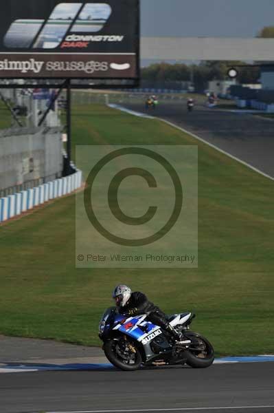 Motorcycle action photographs;Trackday digital images;donington;donington park leicestershire;donington photographs;event digital images;eventdigitalimages;no limits trackday;peter wileman photography;trackday;trackday photos
