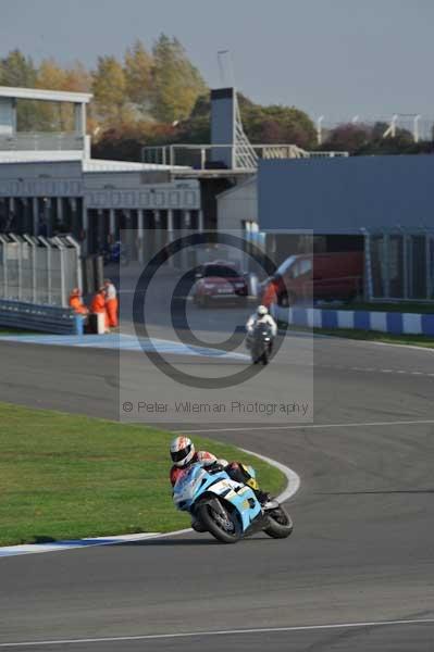 Motorcycle action photographs;Trackday digital images;donington;donington park leicestershire;donington photographs;event digital images;eventdigitalimages;no limits trackday;peter wileman photography;trackday;trackday photos