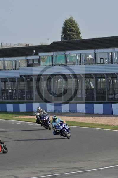Motorcycle action photographs;Trackday digital images;donington;donington park leicestershire;donington photographs;event digital images;eventdigitalimages;no limits trackday;peter wileman photography;trackday;trackday photos