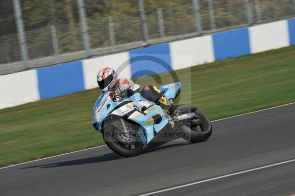 Motorcycle action photographs;Trackday digital images;donington;donington park leicestershire;donington photographs;event digital images;eventdigitalimages;no limits trackday;peter wileman photography;trackday;trackday photos