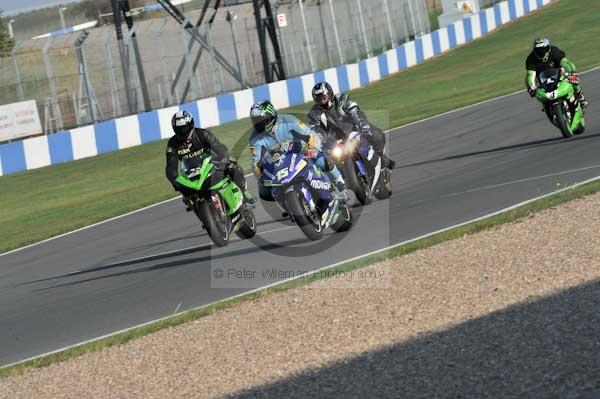 Motorcycle action photographs;Trackday digital images;donington;donington park leicestershire;donington photographs;event digital images;eventdigitalimages;no limits trackday;peter wileman photography;trackday;trackday photos