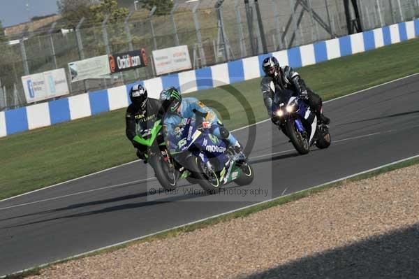 Motorcycle action photographs;Trackday digital images;donington;donington park leicestershire;donington photographs;event digital images;eventdigitalimages;no limits trackday;peter wileman photography;trackday;trackday photos
