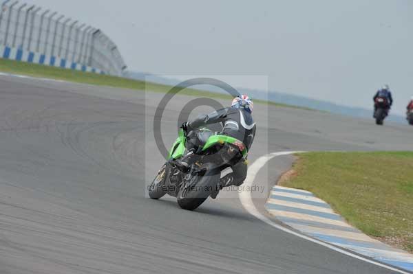 Motorcycle action photographs;Trackday digital images;donington;donington park leicestershire;donington photographs;event digital images;eventdigitalimages;no limits trackday;peter wileman photography;trackday;trackday photos