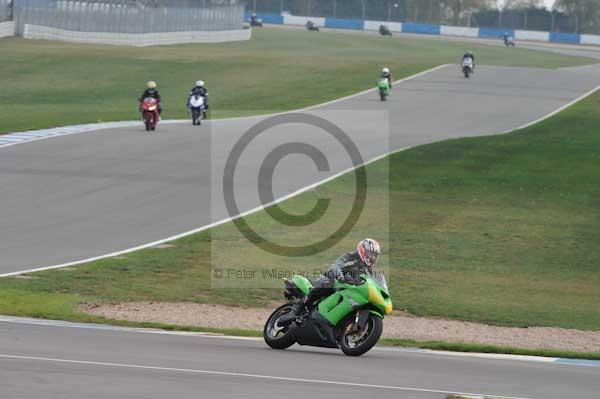 Motorcycle action photographs;Trackday digital images;donington;donington park leicestershire;donington photographs;event digital images;eventdigitalimages;no limits trackday;peter wileman photography;trackday;trackday photos