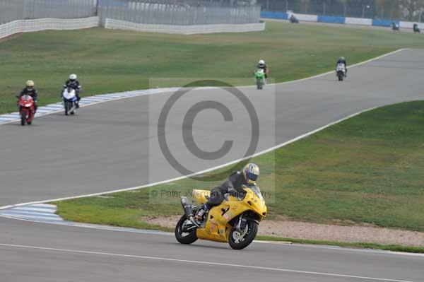 Motorcycle action photographs;Trackday digital images;donington;donington park leicestershire;donington photographs;event digital images;eventdigitalimages;no limits trackday;peter wileman photography;trackday;trackday photos