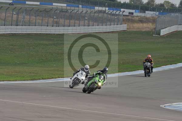 Motorcycle action photographs;Trackday digital images;donington;donington park leicestershire;donington photographs;event digital images;eventdigitalimages;no limits trackday;peter wileman photography;trackday;trackday photos