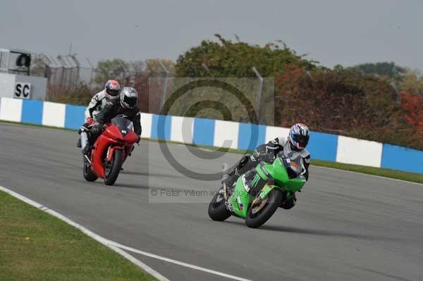 Motorcycle action photographs;Trackday digital images;donington;donington park leicestershire;donington photographs;event digital images;eventdigitalimages;no limits trackday;peter wileman photography;trackday;trackday photos