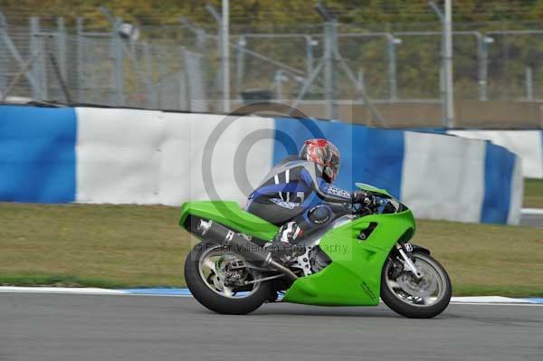 Motorcycle action photographs;Trackday digital images;donington;donington park leicestershire;donington photographs;event digital images;eventdigitalimages;no limits trackday;peter wileman photography;trackday;trackday photos
