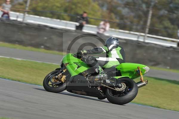 Motorcycle action photographs;Trackday digital images;donington;donington park leicestershire;donington photographs;event digital images;eventdigitalimages;no limits trackday;peter wileman photography;trackday;trackday photos