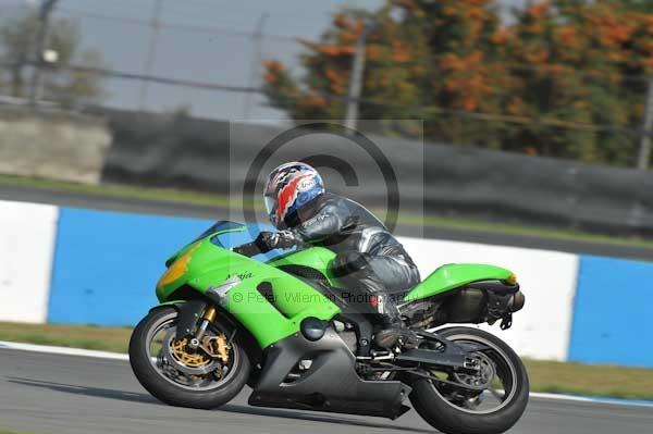 Motorcycle action photographs;Trackday digital images;donington;donington park leicestershire;donington photographs;event digital images;eventdigitalimages;no limits trackday;peter wileman photography;trackday;trackday photos