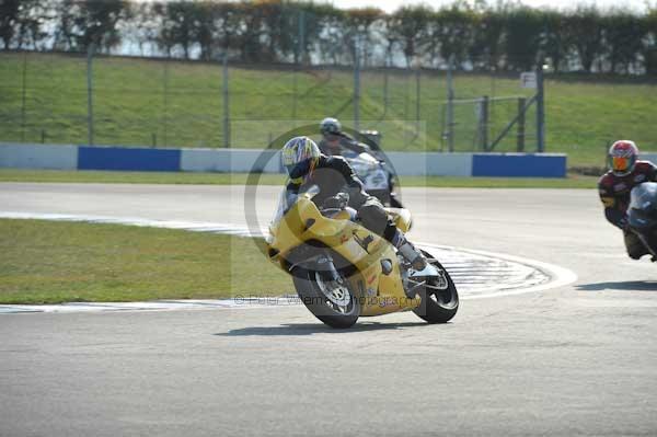 Motorcycle action photographs;Trackday digital images;donington;donington park leicestershire;donington photographs;event digital images;eventdigitalimages;no limits trackday;peter wileman photography;trackday;trackday photos