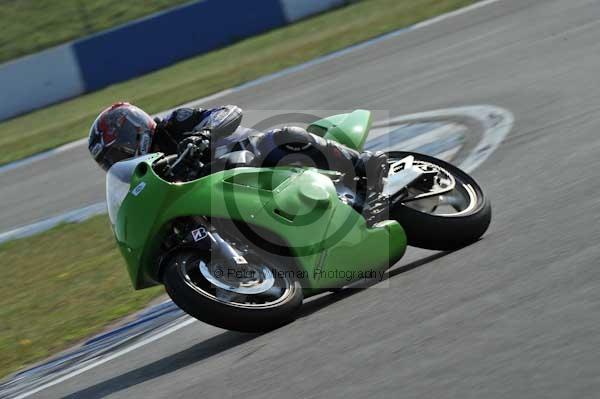Motorcycle action photographs;Trackday digital images;donington;donington park leicestershire;donington photographs;event digital images;eventdigitalimages;no limits trackday;peter wileman photography;trackday;trackday photos