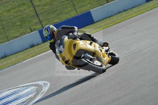 Motorcycle action photographs;Trackday digital images;donington;donington park leicestershire;donington photographs;event digital images;eventdigitalimages;no limits trackday;peter wileman photography;trackday;trackday photos