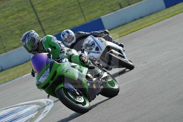 Motorcycle action photographs;Trackday digital images;donington;donington park leicestershire;donington photographs;event digital images;eventdigitalimages;no limits trackday;peter wileman photography;trackday;trackday photos