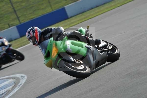 Motorcycle action photographs;Trackday digital images;donington;donington park leicestershire;donington photographs;event digital images;eventdigitalimages;no limits trackday;peter wileman photography;trackday;trackday photos