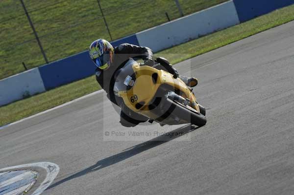 Motorcycle action photographs;Trackday digital images;donington;donington park leicestershire;donington photographs;event digital images;eventdigitalimages;no limits trackday;peter wileman photography;trackday;trackday photos