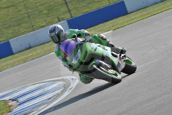 Motorcycle action photographs;Trackday digital images;donington;donington park leicestershire;donington photographs;event digital images;eventdigitalimages;no limits trackday;peter wileman photography;trackday;trackday photos