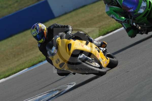 Motorcycle action photographs;Trackday digital images;donington;donington park leicestershire;donington photographs;event digital images;eventdigitalimages;no limits trackday;peter wileman photography;trackday;trackday photos