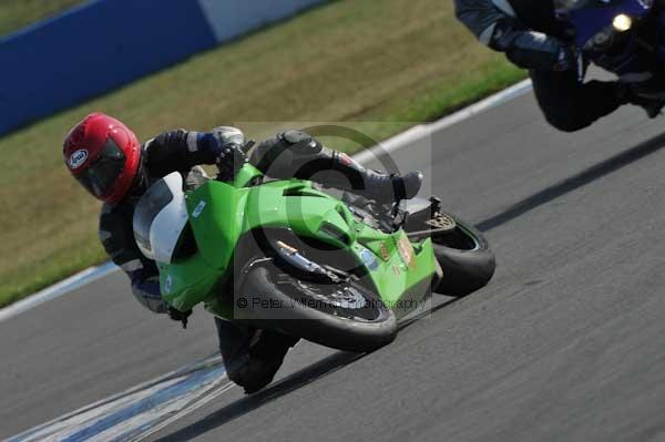 Motorcycle action photographs;Trackday digital images;donington;donington park leicestershire;donington photographs;event digital images;eventdigitalimages;no limits trackday;peter wileman photography;trackday;trackday photos