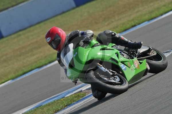 Motorcycle action photographs;Trackday digital images;donington;donington park leicestershire;donington photographs;event digital images;eventdigitalimages;no limits trackday;peter wileman photography;trackday;trackday photos