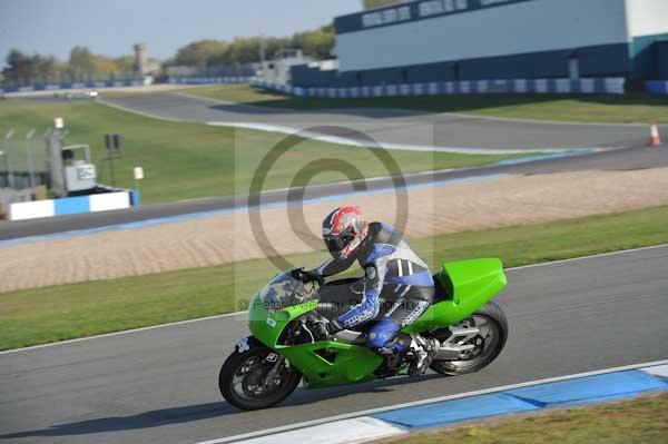 Motorcycle action photographs;Trackday digital images;donington;donington park leicestershire;donington photographs;event digital images;eventdigitalimages;no limits trackday;peter wileman photography;trackday;trackday photos