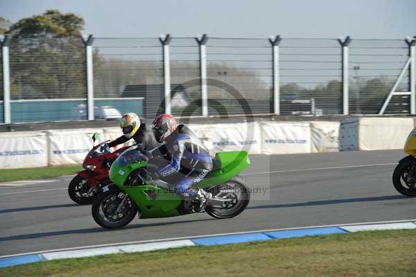 Motorcycle action photographs;Trackday digital images;donington;donington park leicestershire;donington photographs;event digital images;eventdigitalimages;no limits trackday;peter wileman photography;trackday;trackday photos