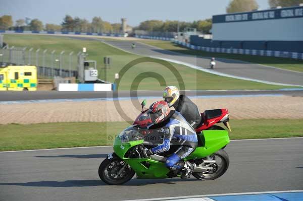 Motorcycle action photographs;Trackday digital images;donington;donington park leicestershire;donington photographs;event digital images;eventdigitalimages;no limits trackday;peter wileman photography;trackday;trackday photos