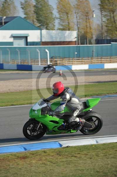 Motorcycle action photographs;Trackday digital images;donington;donington park leicestershire;donington photographs;event digital images;eventdigitalimages;no limits trackday;peter wileman photography;trackday;trackday photos