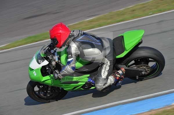Motorcycle action photographs;Trackday digital images;donington;donington park leicestershire;donington photographs;event digital images;eventdigitalimages;no limits trackday;peter wileman photography;trackday;trackday photos