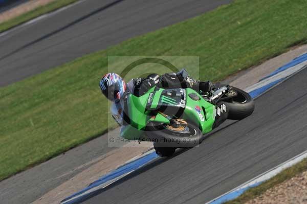 Motorcycle action photographs;Trackday digital images;donington;donington park leicestershire;donington photographs;event digital images;eventdigitalimages;no limits trackday;peter wileman photography;trackday;trackday photos