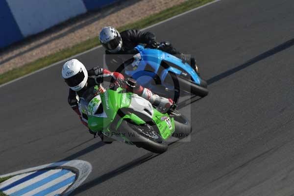Motorcycle action photographs;Trackday digital images;donington;donington park leicestershire;donington photographs;event digital images;eventdigitalimages;no limits trackday;peter wileman photography;trackday;trackday photos