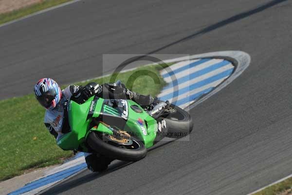 Motorcycle action photographs;Trackday digital images;donington;donington park leicestershire;donington photographs;event digital images;eventdigitalimages;no limits trackday;peter wileman photography;trackday;trackday photos