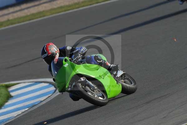 Motorcycle action photographs;Trackday digital images;donington;donington park leicestershire;donington photographs;event digital images;eventdigitalimages;no limits trackday;peter wileman photography;trackday;trackday photos