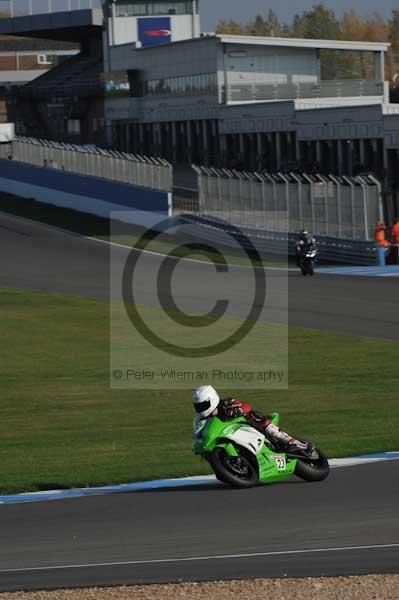 Motorcycle action photographs;Trackday digital images;donington;donington park leicestershire;donington photographs;event digital images;eventdigitalimages;no limits trackday;peter wileman photography;trackday;trackday photos