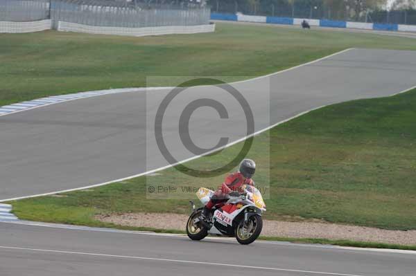 Motorcycle action photographs;Trackday digital images;donington;donington park leicestershire;donington photographs;event digital images;eventdigitalimages;no limits trackday;peter wileman photography;trackday;trackday photos