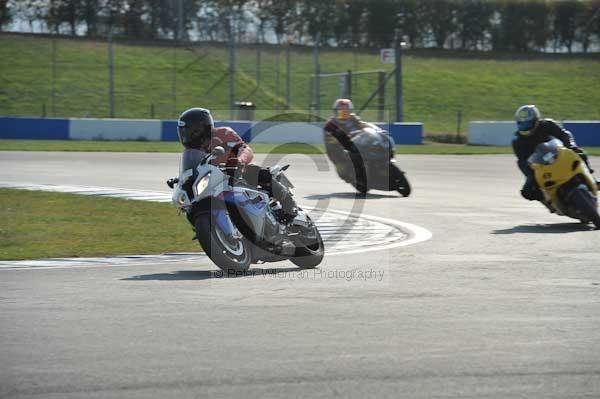 Motorcycle action photographs;Trackday digital images;donington;donington park leicestershire;donington photographs;event digital images;eventdigitalimages;no limits trackday;peter wileman photography;trackday;trackday photos
