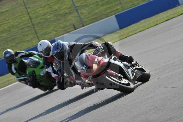 Motorcycle action photographs;Trackday digital images;donington;donington park leicestershire;donington photographs;event digital images;eventdigitalimages;no limits trackday;peter wileman photography;trackday;trackday photos